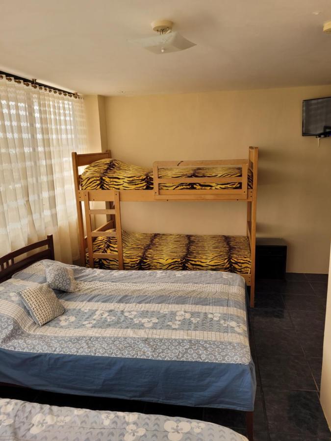 Hostal Haziel Salinas  Luaran gambar