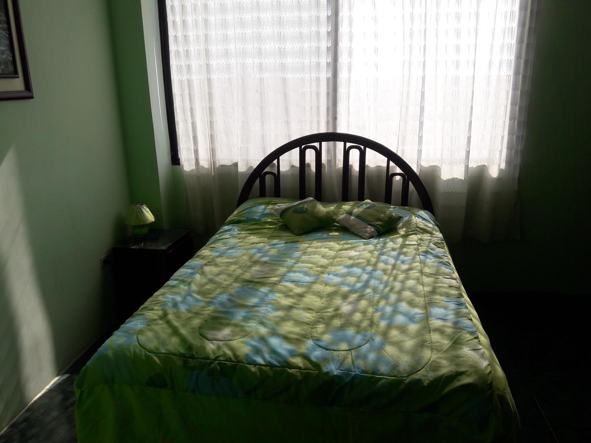 Hostal Haziel Salinas  Luaran gambar