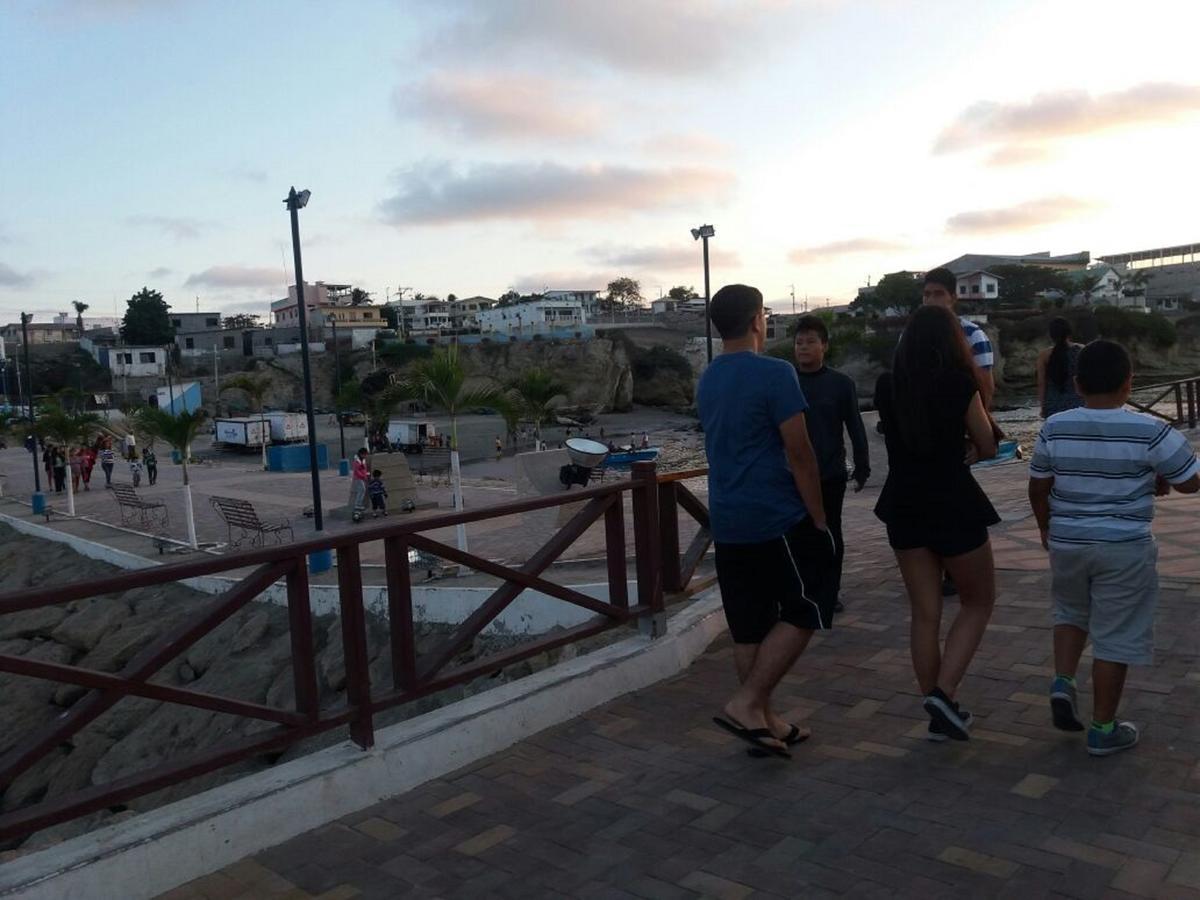 Hostal Haziel Salinas  Luaran gambar